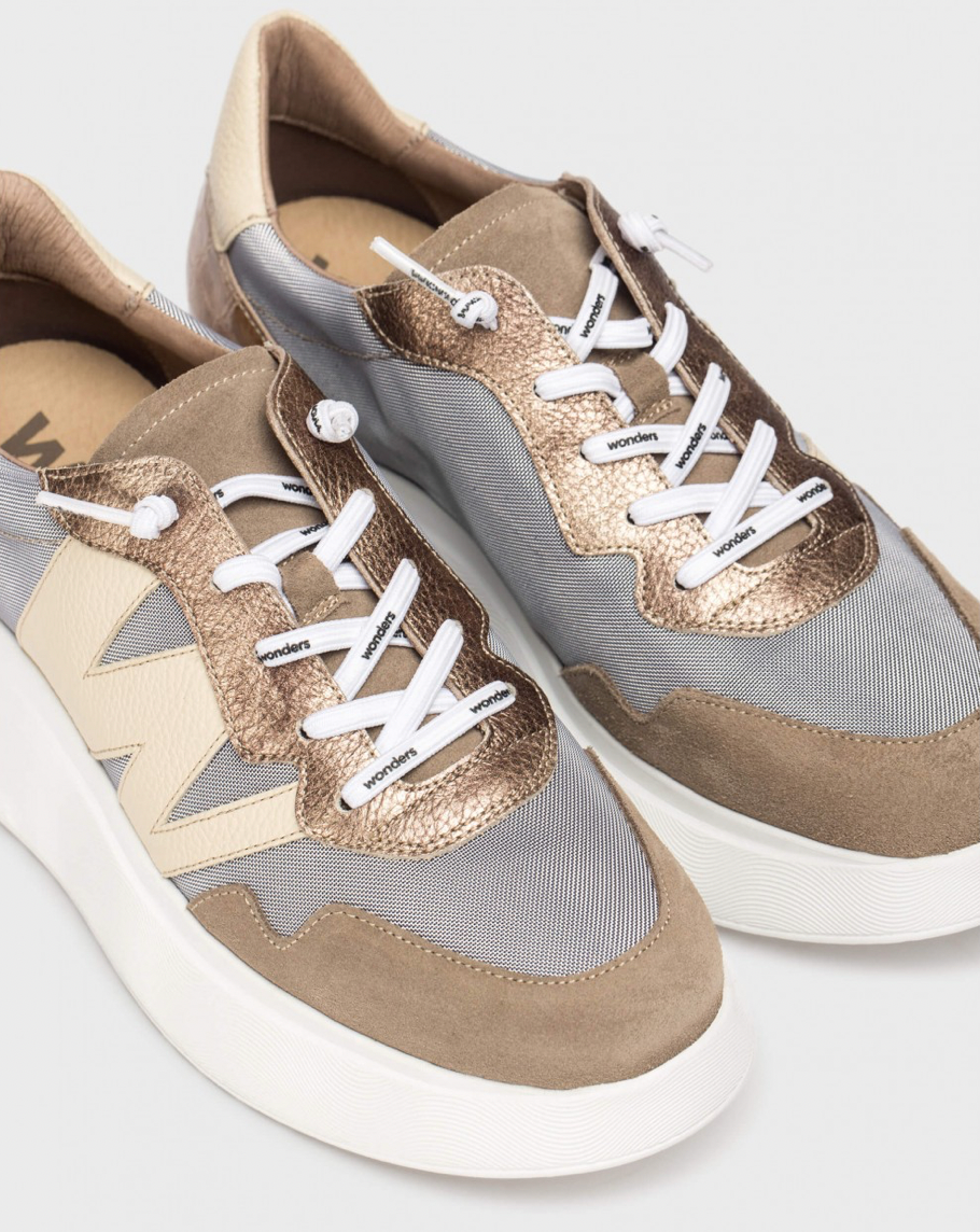 Ellie Sneaker