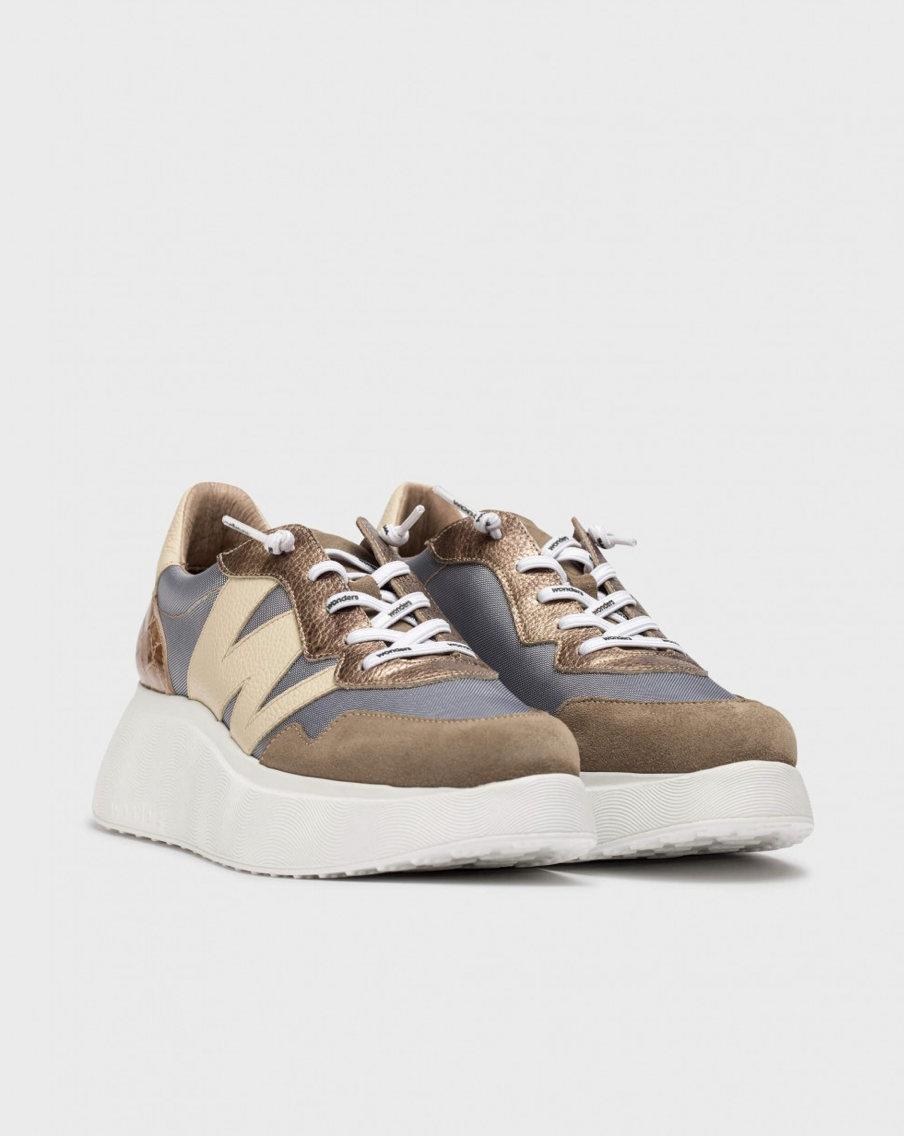 Ellie Sneaker